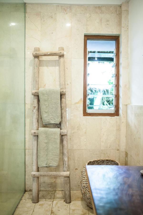 Villa Gmb Beach House ウルワツ エクステリア 写真