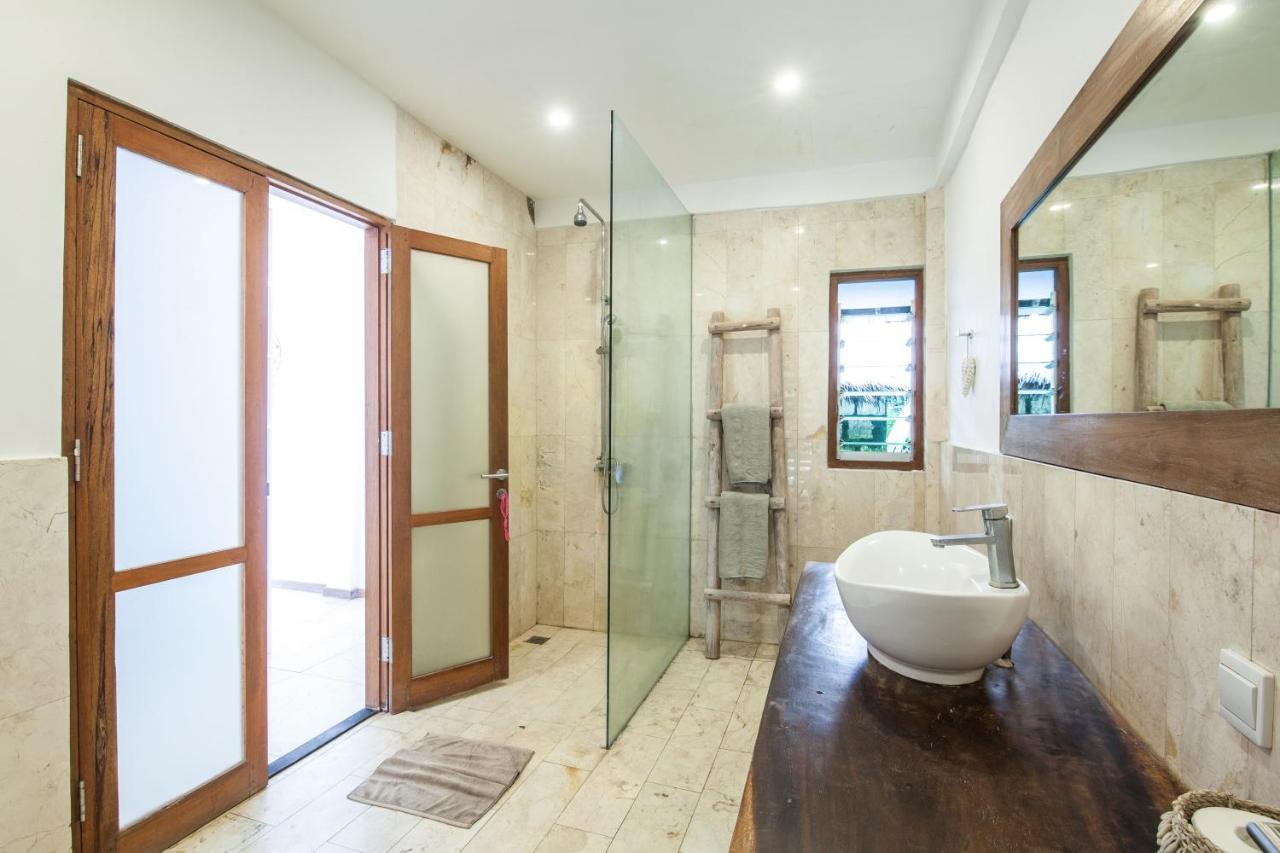 Villa Gmb Beach House ウルワツ エクステリア 写真